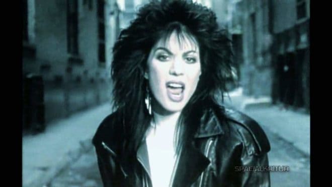 Joan Jett - I Hate Myself For Loving You photo