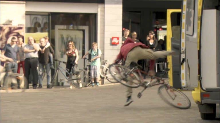 TNT débarque en Belgique : publicité 