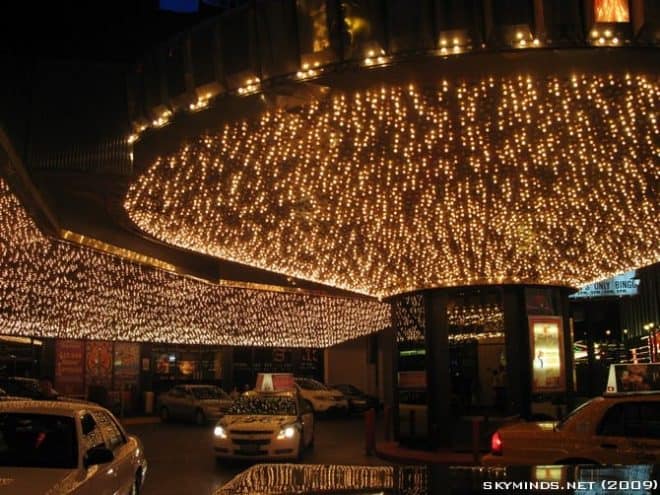 Las Vegas : the Fremont Street Experience - Summer of 69 photo 8